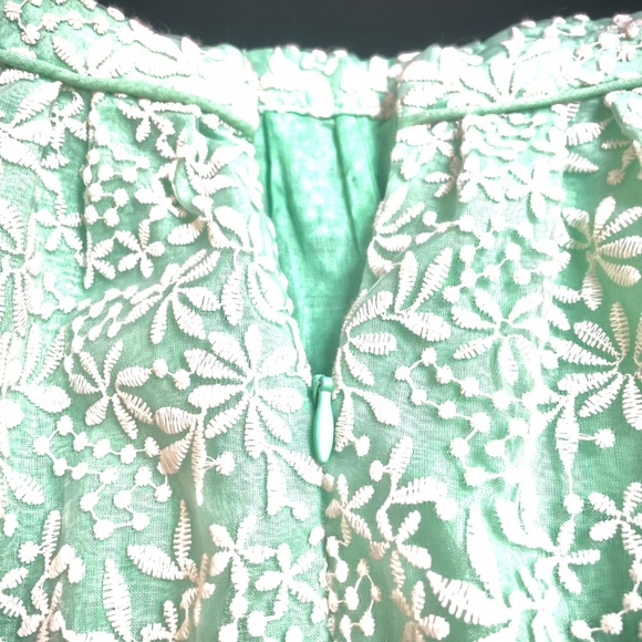 💚 Dreamy Mint Skirt 💚 Sm Pastel Green Mini Skirt with Cream Embroidered Gauze - Picture 3 of 7
